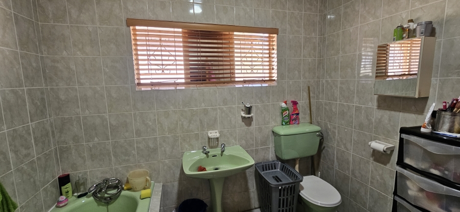 4 Bedroom Property for Sale in Carters Glen Northern Cape